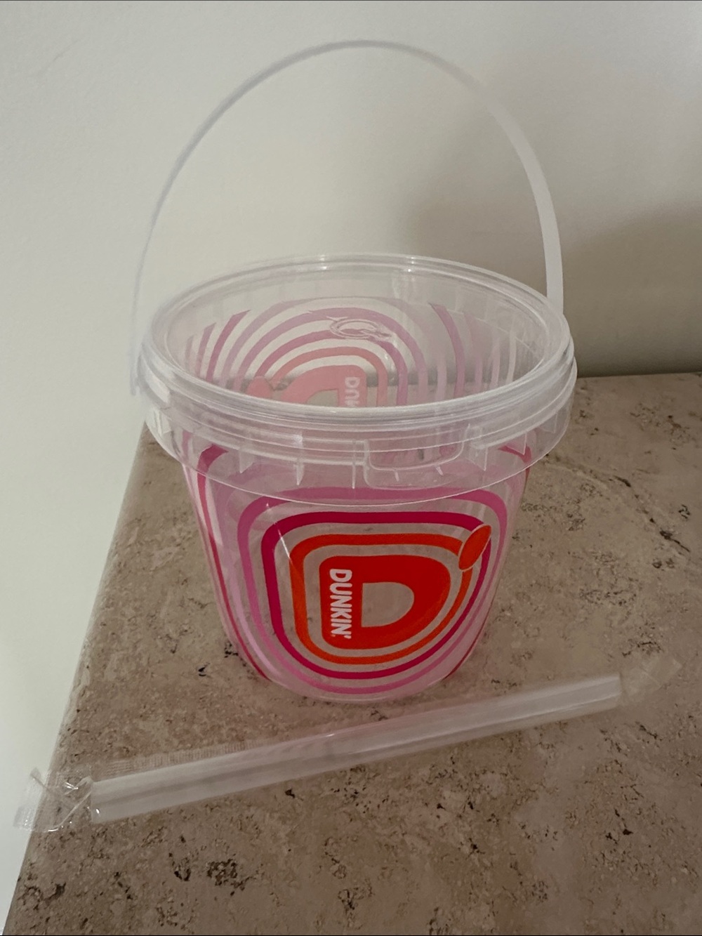 Dunkin Bucket with special straw